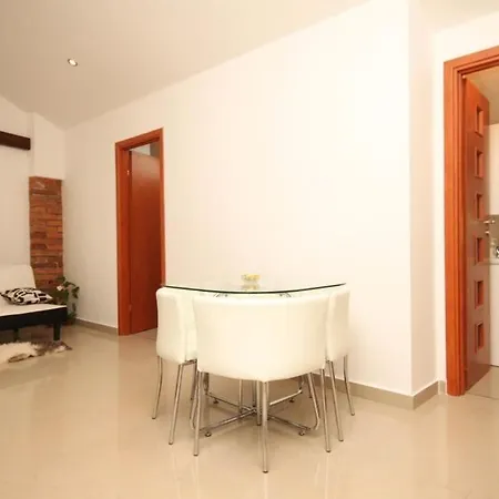 Apartman With A Parking Space - 7891 Opatija