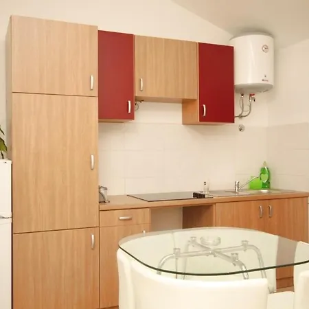 Apartman With A Parking Space - 7891 Opatija