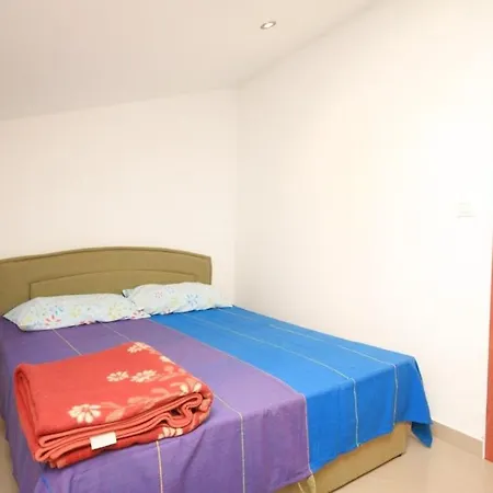 With A Parking Space - 7891 Daire *