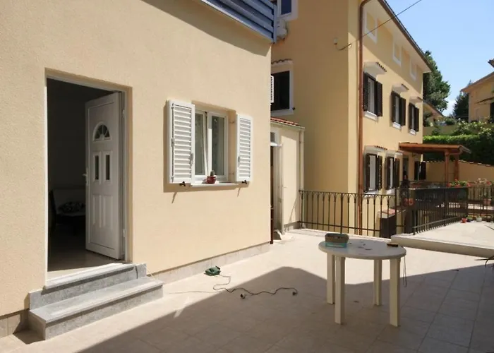 With A Parking Space - 7891 Daire Opatija